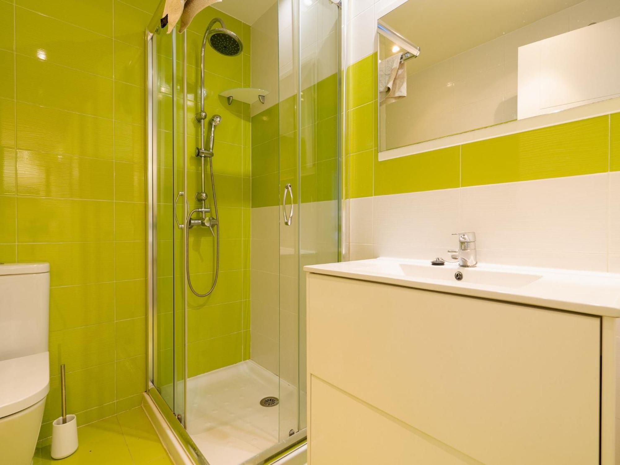 Beachside With Shared Pool Apartment *