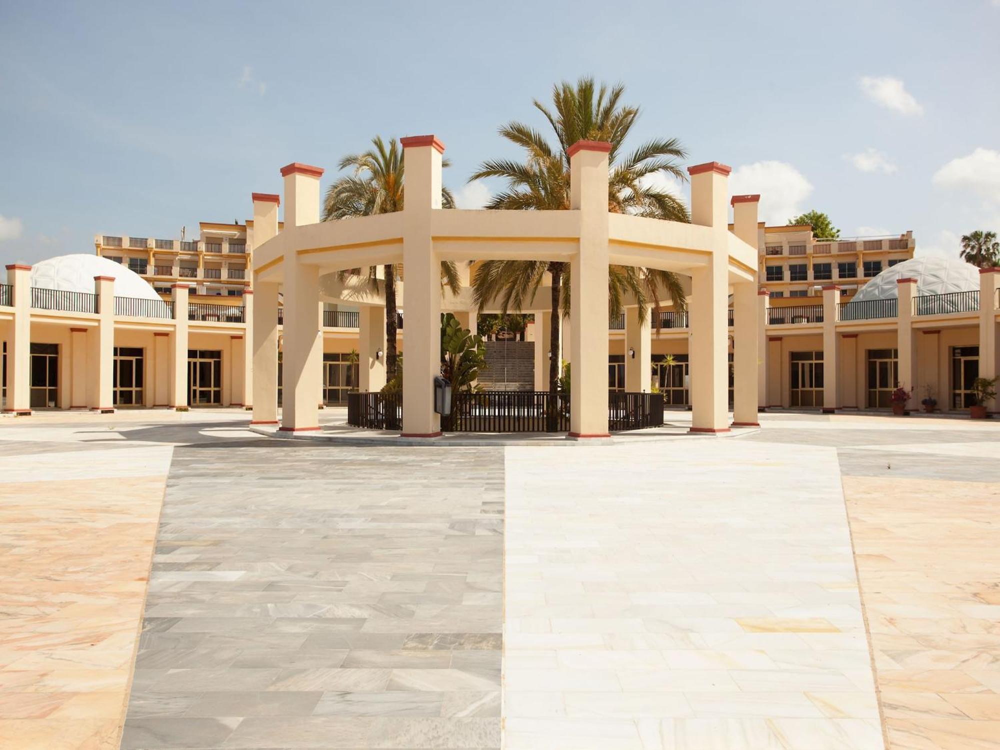 Appartamento Beachside With Shared Pool *