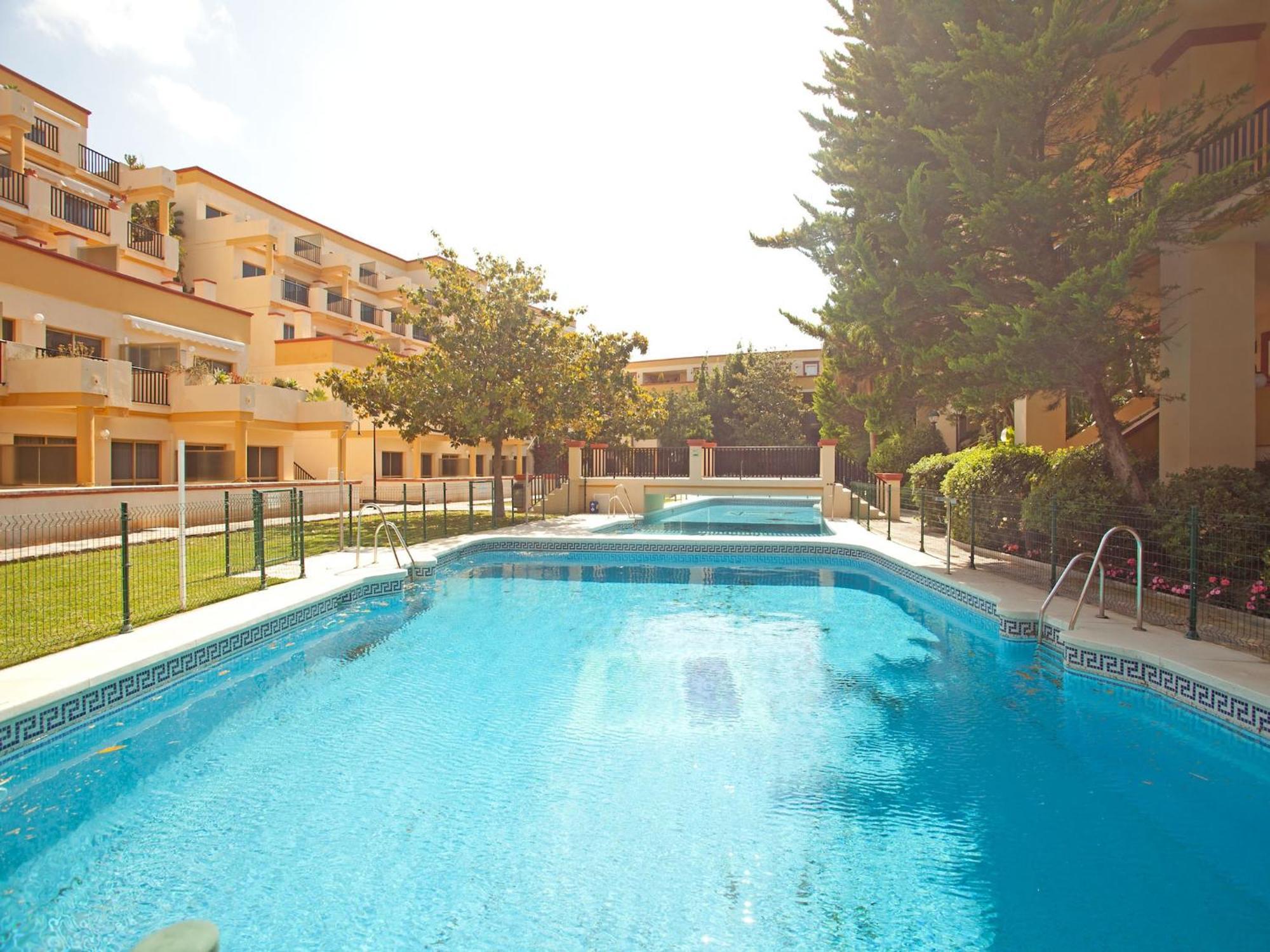 Beachside With Shared Pool *